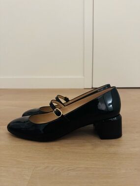 Stuart Weitzman Black Patent Mary Jane Block Heel Pumps with Gold Buckle